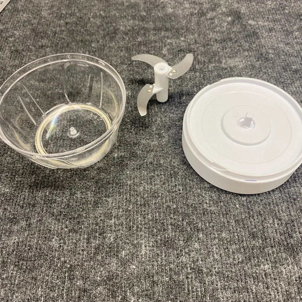 Weight Watchers Manual Food Chopper White Blue Pull String 3-Blade Dicer 5 Inch